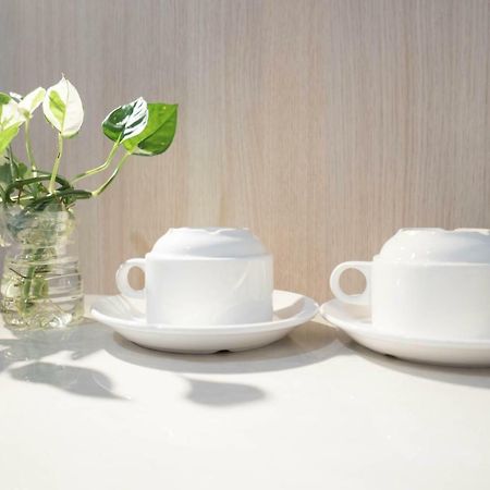 Country Inn Kulai Eksteriør bilde