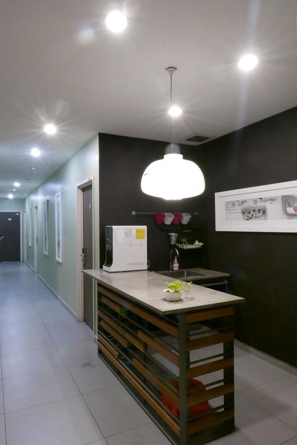 Country Inn Kulai Eksteriør bilde