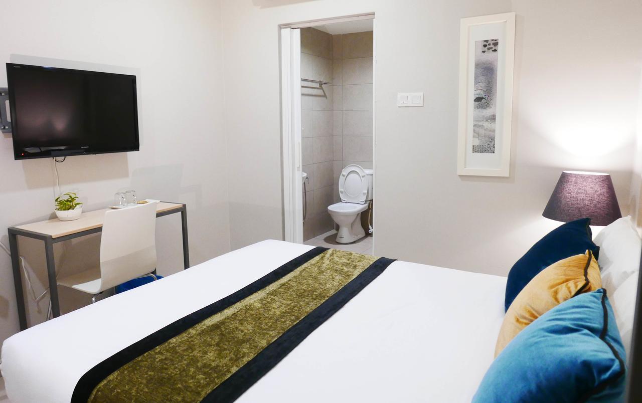 Country Inn Kulai Eksteriør bilde